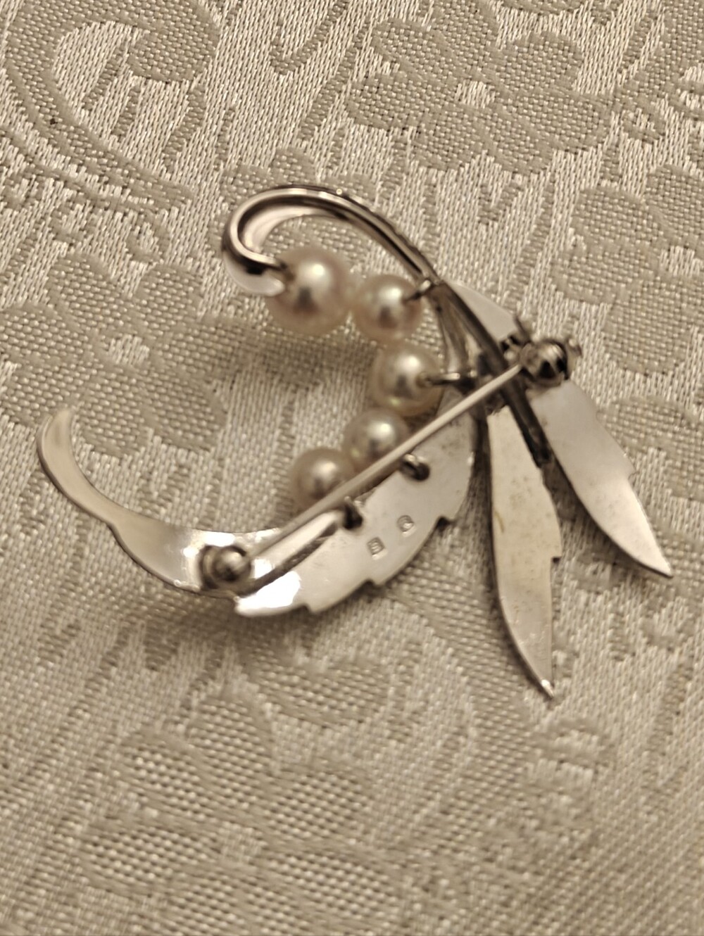 Authentic Mikimoto Akoya Pearls Brooch - Picture 7 of 7
